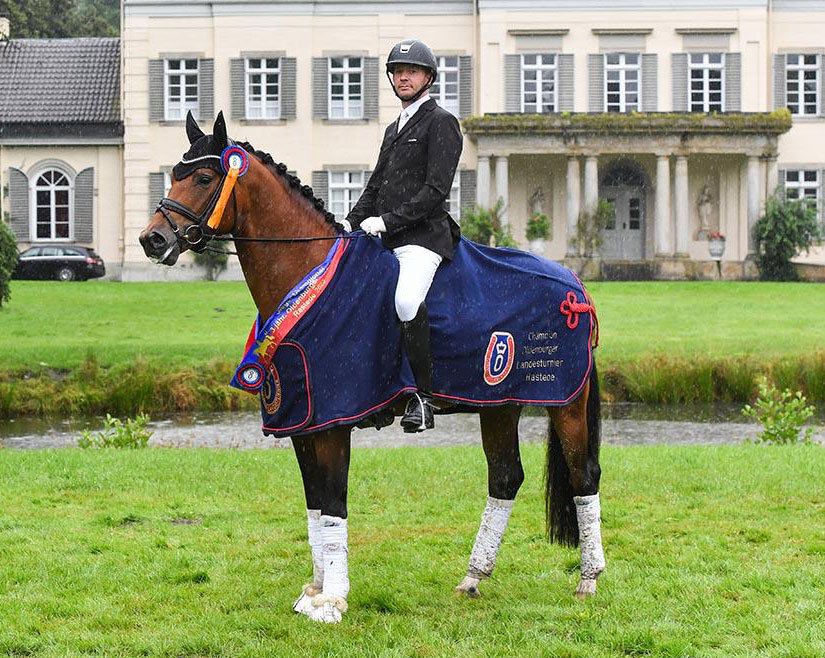 Bon Bolero wins Oldenburg State Champion